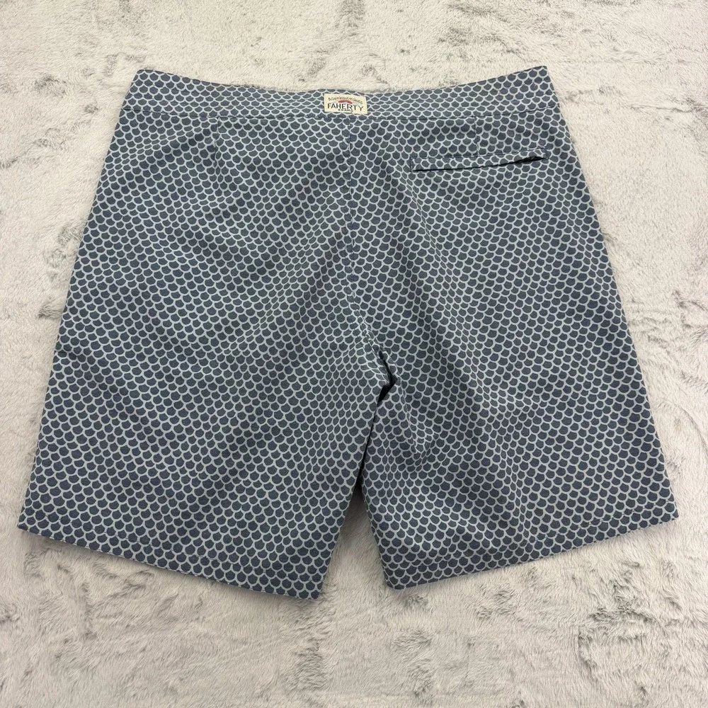 Faherty Board Shorts Mens 34 Blue Geometric Swim Trunks Drawstring Surf Outdoor